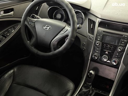 Hyundai Sonata 2014 серый - фото 22