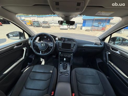 Volkswagen Tiguan 2017 черный - фото 15