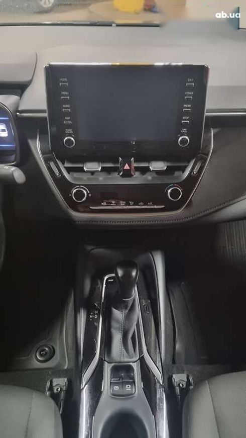Toyota Corolla 2021 - фото 8
