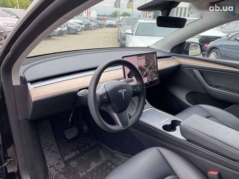 Tesla Model Y 2023 - фото 10