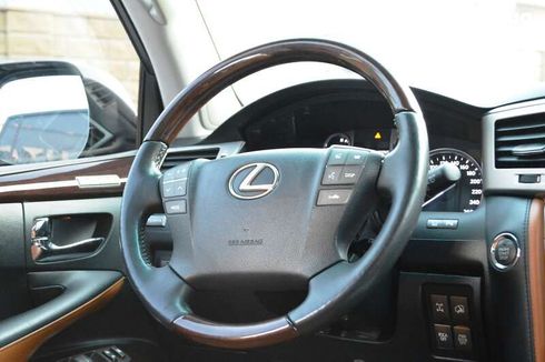Lexus LX 2013 - фото 30
