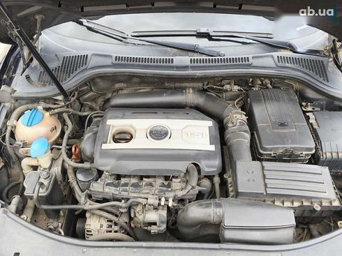 Skoda Superb 2011 - фото 18