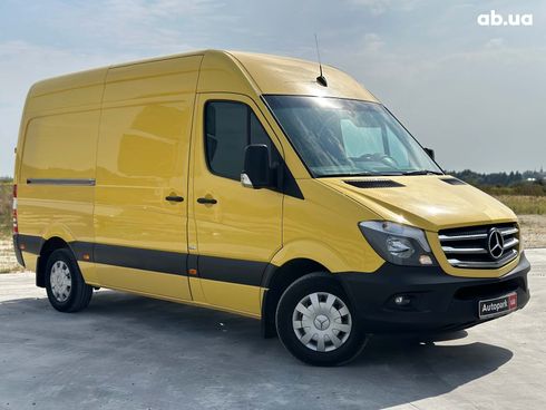 Mercedes-Benz Sprinter 319 2016 желтый - фото 11