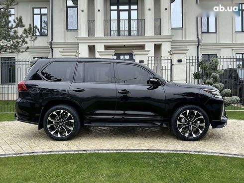 Lexus LX 2019 - фото 15