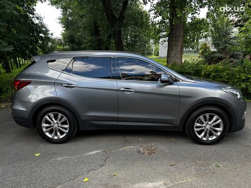 Hyundai Santa Fe 2016 серый - фото 4