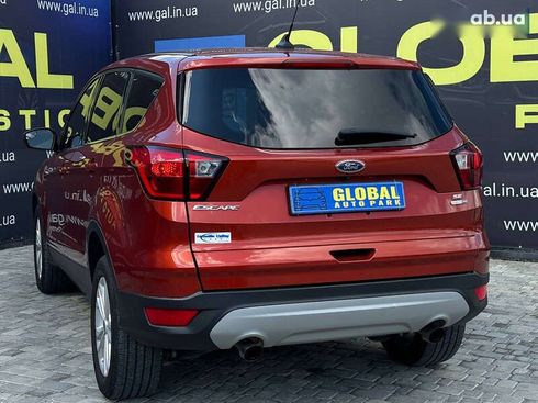 Ford Escape 2019 - фото 18