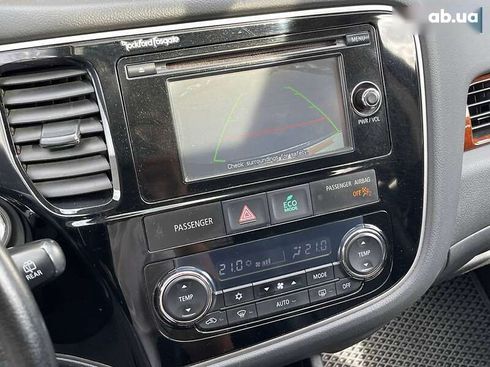 Mitsubishi Outlander 2013 - фото 10