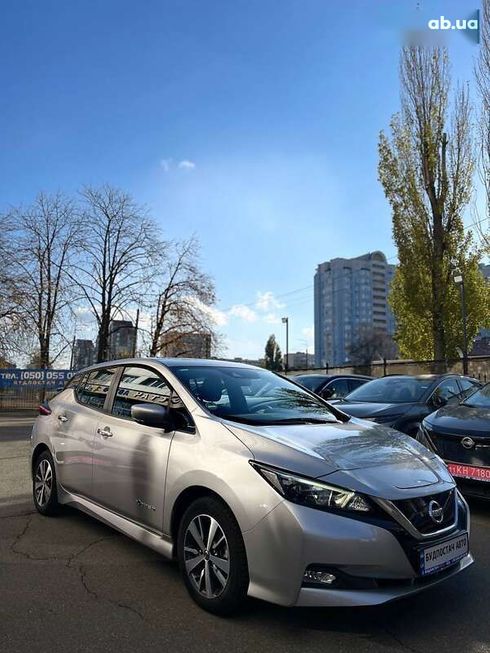 Nissan Leaf 2019 - фото 4