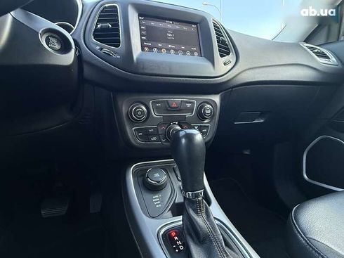 Jeep Compass 2019 - фото 19