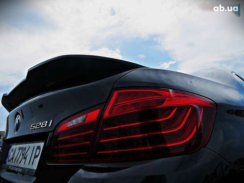 BMW 5 серия 2015 - фото 18