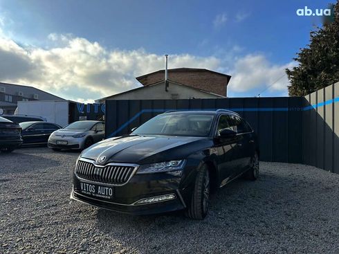 Skoda Superb 2019 - фото 15