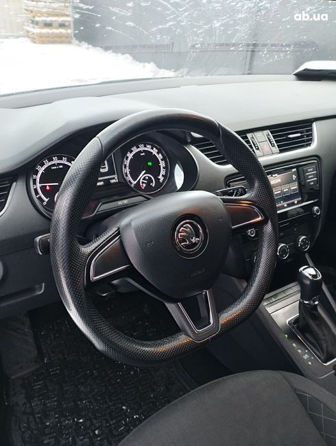 Skoda Octavia 2019 белый - фото 14