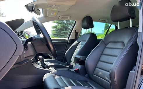 Volkswagen e-Golf 2020 - фото 17