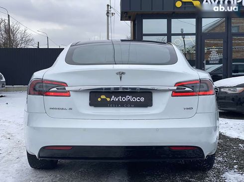 Tesla Model S 2018 - фото 13