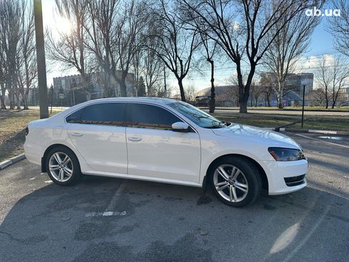 Volkswagen passat b7 2014 белый - фото 13