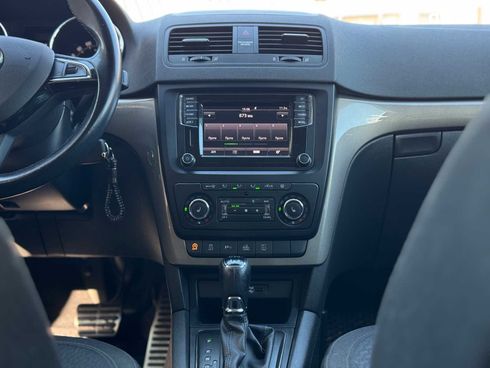 Skoda Yeti 2017 серый - фото 75