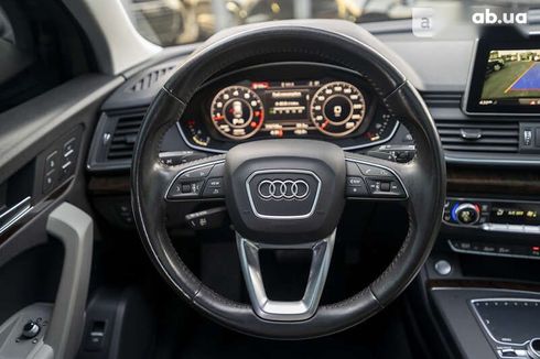 Audi Q5 2017 - фото 30