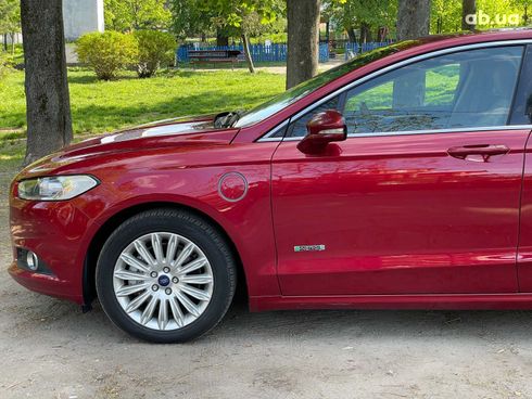 Ford Fusion 2015 красный - фото 15