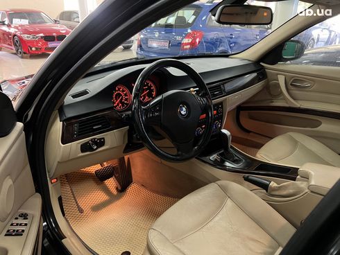 BMW 3 серия 2011 черный - фото 14