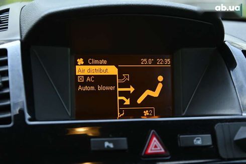 Opel Zafira 2010 - фото 24