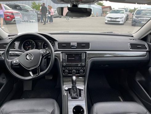 Volkswagen passat b8 2018 серый - фото 27