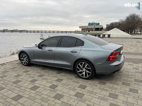 Volvo S60 2019 - фото 14