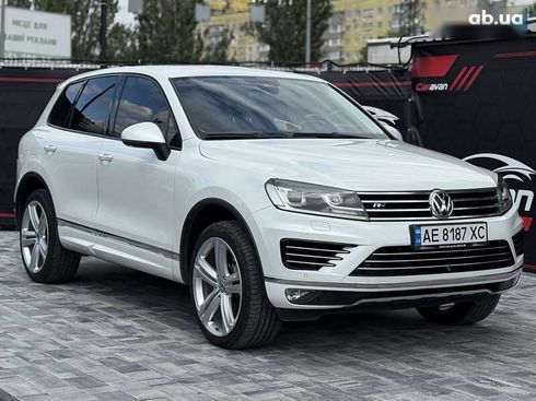 Volkswagen Touareg 2015 - фото 2