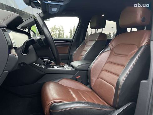 Volkswagen Touareg 2018 - фото 22