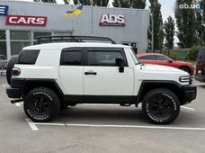 Купити Toyota бу в Києві - купити на Автобазарі
