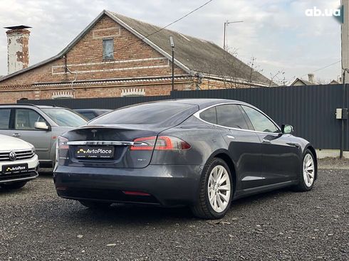 Tesla Model S 2017 - фото 15
