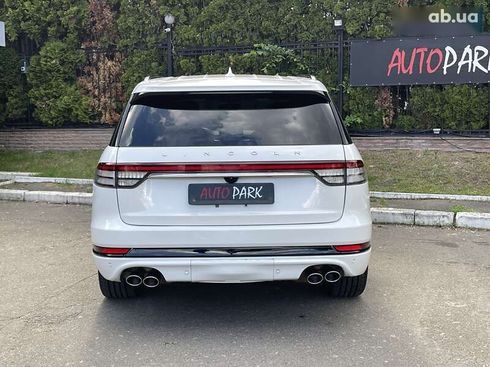 Lincoln Aviator 2022 - фото 16