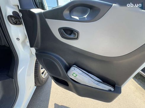 Renault Trafic 2018 - фото 27