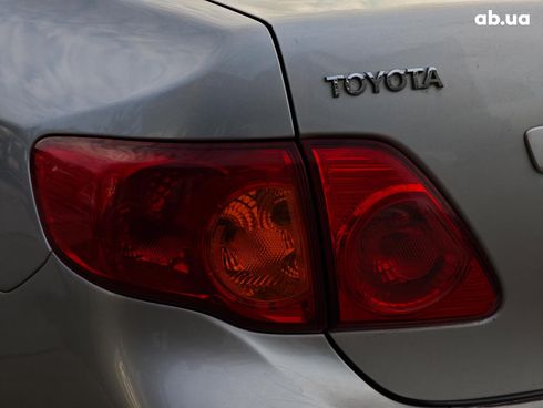 Toyota Corolla 2007 серый - фото 31
