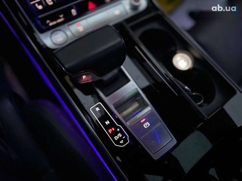 Audi A8 2019 - фото 25