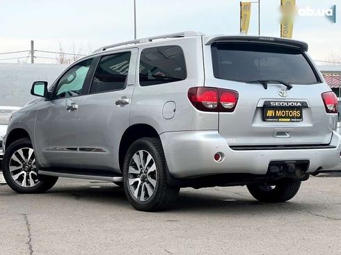 Toyota Sequoia 2020 - фото 2