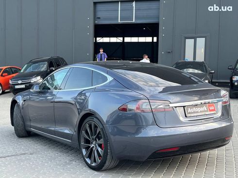 Tesla Model S 2019 серый - фото 9