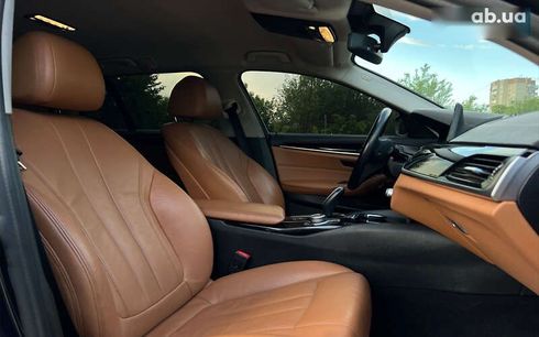 BMW 5 серия 2018 - фото 9