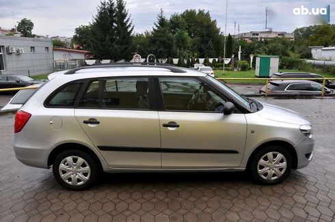 Skoda Fabia 2011 - фото 7