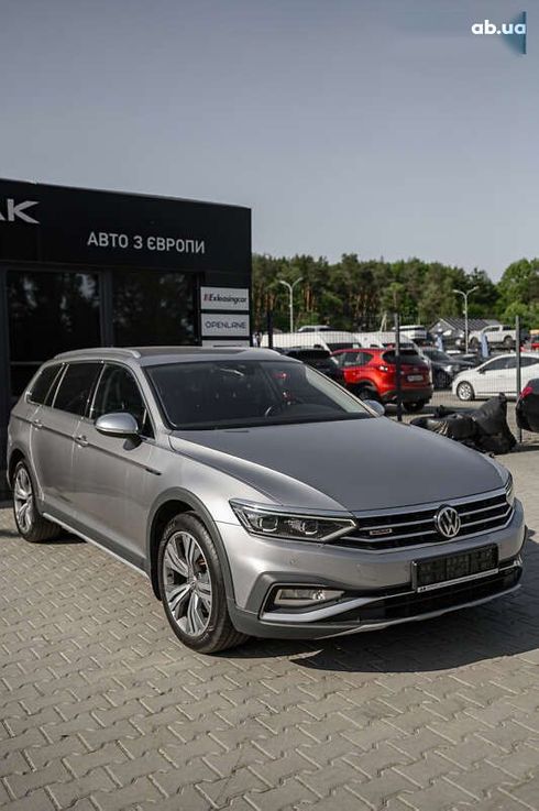 Volkswagen passat alltrack 2020 - фото 5