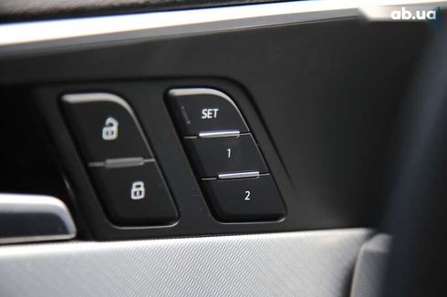 Audi A4 2016 - фото 25