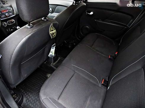 Renault Logan 2017 - фото 20