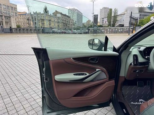 Aston Martin DBX707 2024 - фото 21
