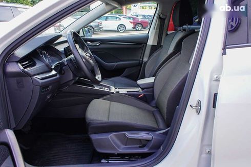 Skoda Octavia 2020 - фото 15