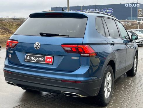 Volkswagen Tiguan 2019 синий - фото 31