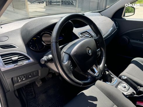 Renault Megane 2015 белый - фото 5