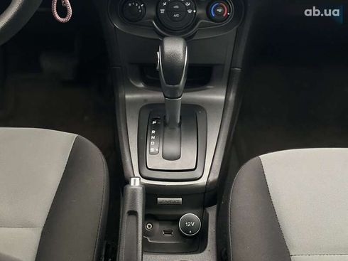 Ford Fiesta 2016 - фото 18