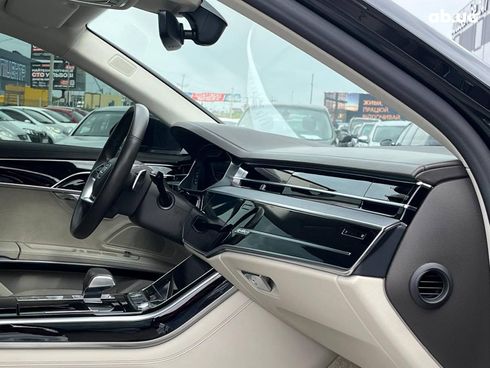 Audi A8 2018 черный - фото 18