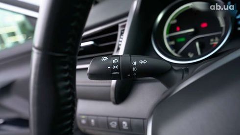 Toyota Camry 2019 - фото 20