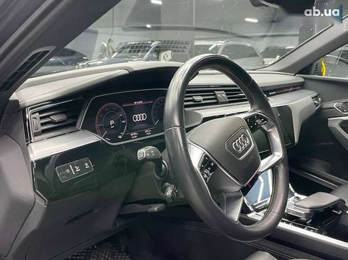 Audi E-Tron 2020 - фото 8