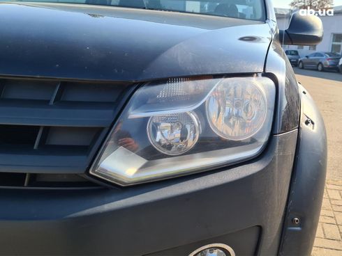 Volkswagen Amarok 2011 черный - фото 12